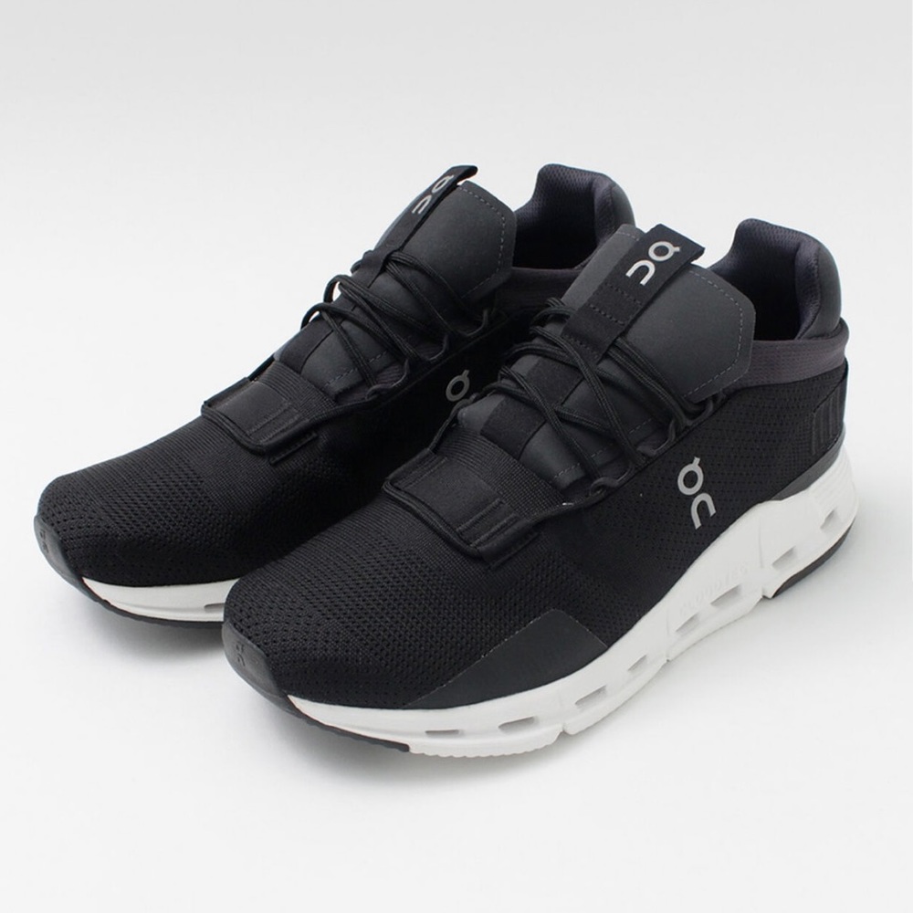 ON Cloudnova Sneaker (Women)